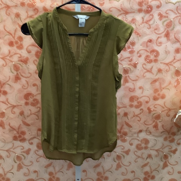 Chic Olive Cap Sleeve Blouse - Picture 1 of 4